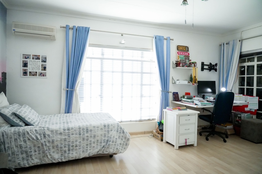 4 Bedroom Property for Sale in Wilkoppies North West